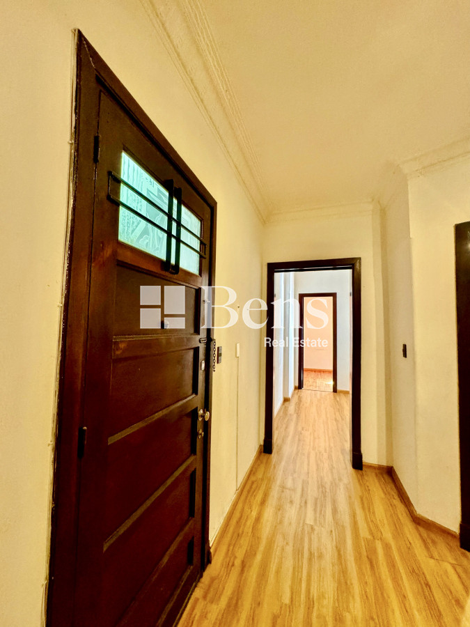 Apartamento ID.540 - VENTA - APARTAMENTO 2 AMPLIOS DORMITORIOS - AL FRENTE - PLANTA BAJA - CENTRO