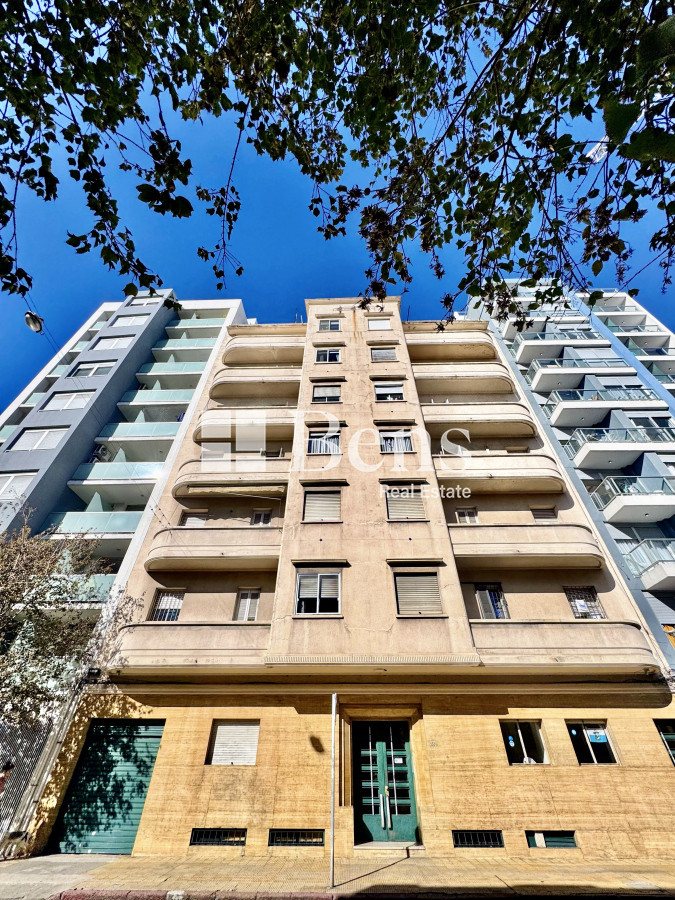 Apartamento ID.540 - VENTA - APARTAMENTO 2 AMPLIOS DORMITORIOS - AL FRENTE - PLANTA BAJA - CENTRO