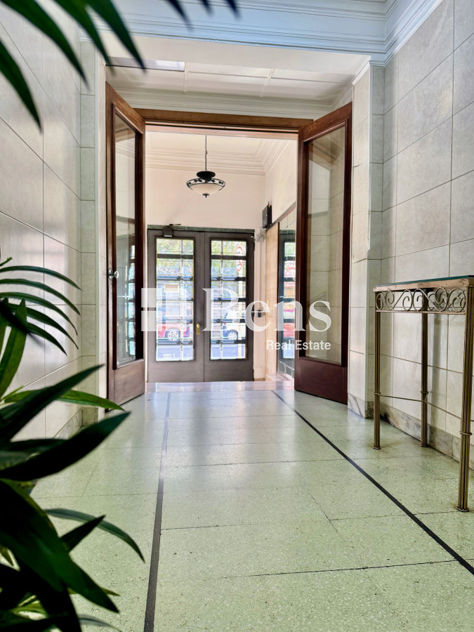 Apartamento ID.540 - VENTA - APARTAMENTO 2 AMPLIOS DORMITORIOS - AL FRENTE - PLANTA BAJA - CENTRO