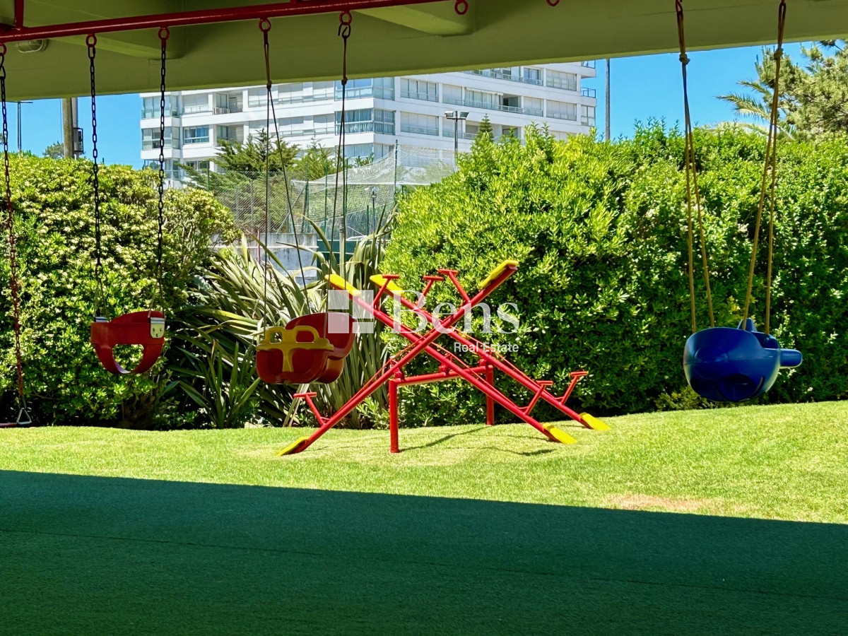 Apartamento ID.446 - ALQUILER - APARTAMENTO 3 DORMITORIOS CON GARAGE - PARADA 19 PLAYA MANSA