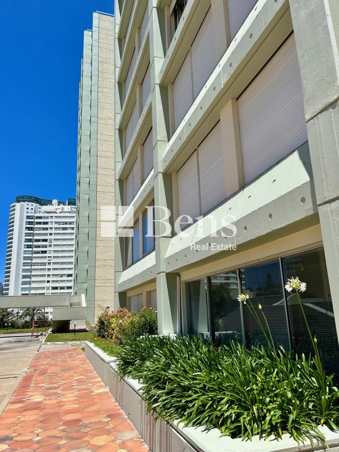 Apartamento ID.446 - ALQUILER - APARTAMENTO 3 DORMITORIOS CON GARAGE - PARADA 19 PLAYA MANSA