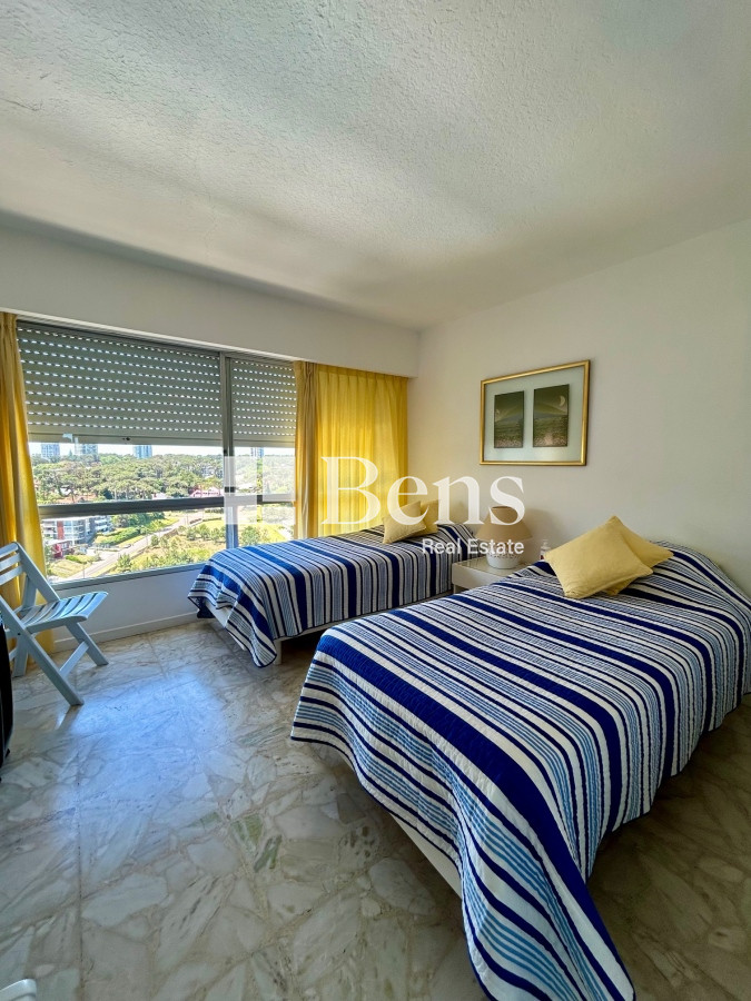 Apartamento ID.446 - ALQUILER - APARTAMENTO 3 DORMITORIOS CON GARAGE - PARADA 19 PLAYA MANSA