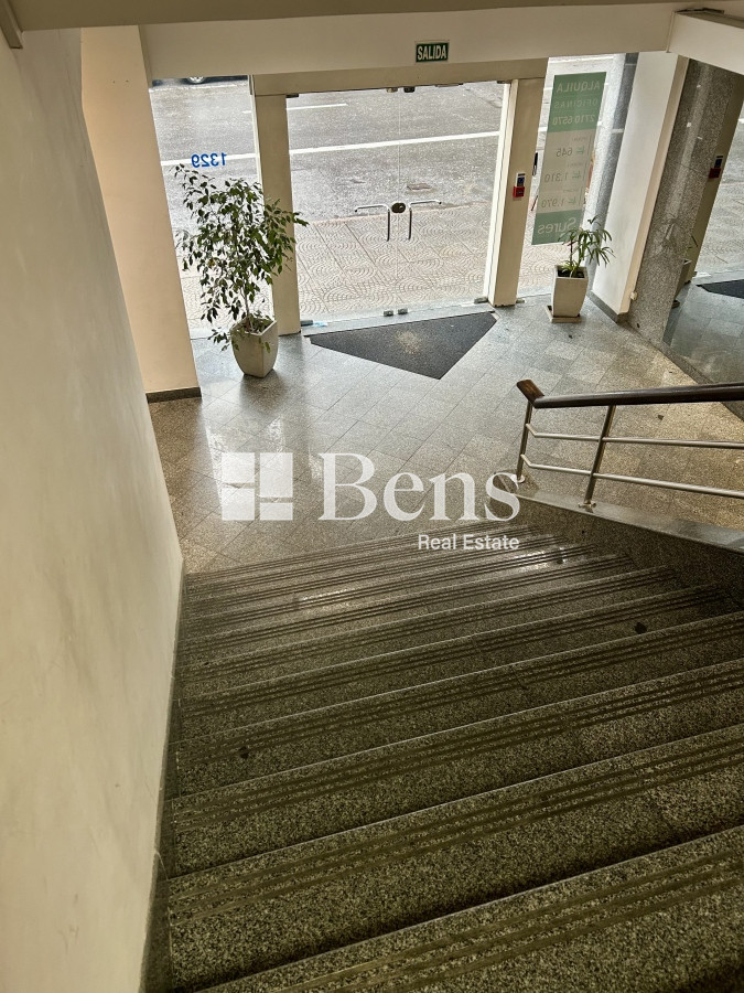 Oficina ID.505 - ALQUILER -OFICINA - PLANTA LIBRE DE 630 M2 - CENTRO