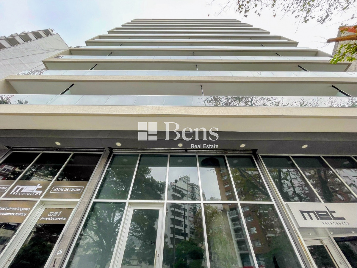 Oficina ID.359 - Venta de Oficina Comercial a Estrenar - Tres Cruces - Montevideo