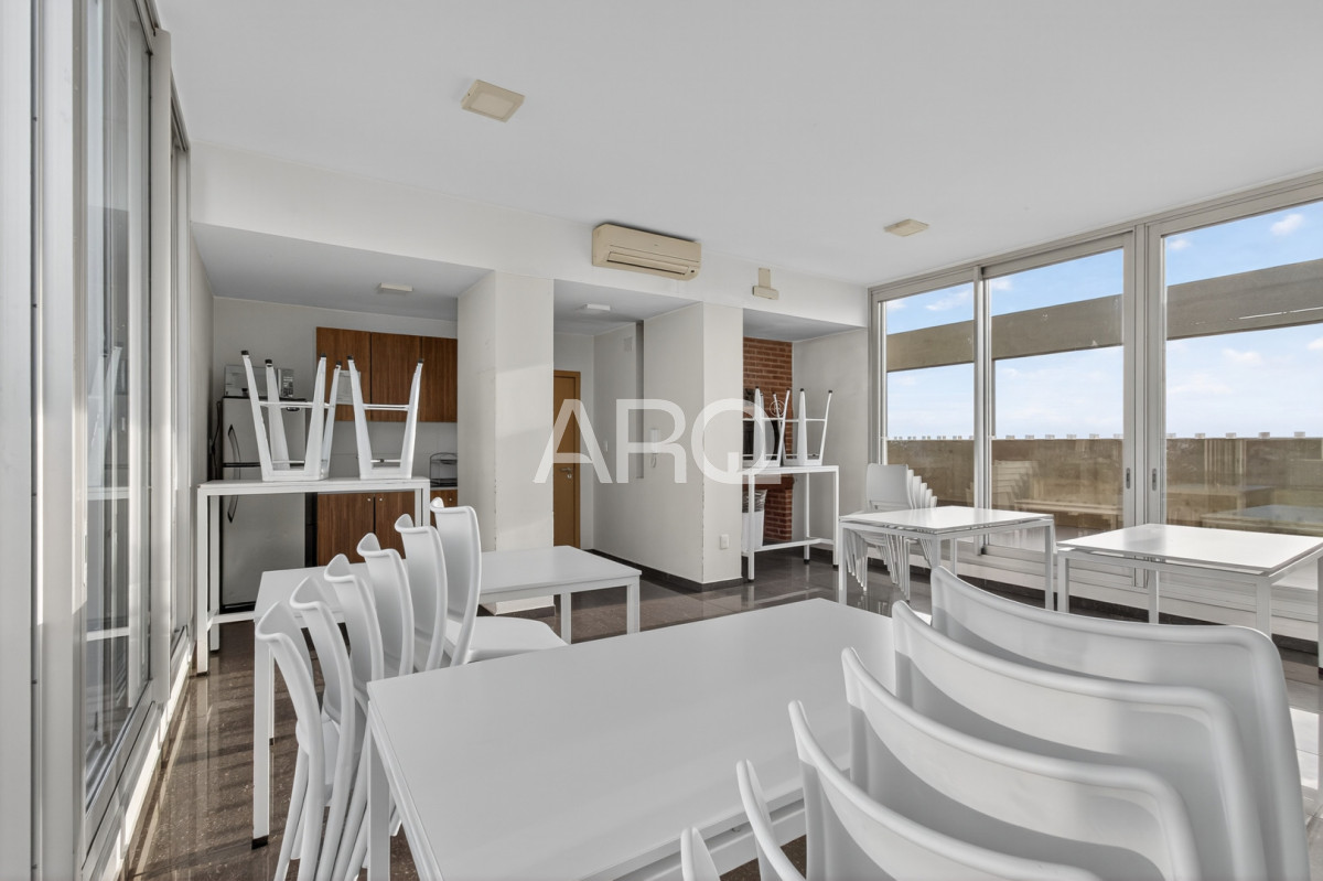 Apartamento ID.490 - Palermo frente a rambla 2 dormitorios y garaje