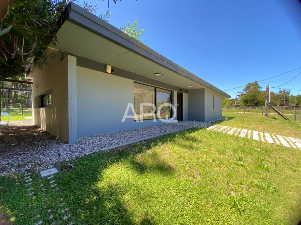 Casa ID.652 - Venta Casa 3 Dormitorios En Punta Colorada
