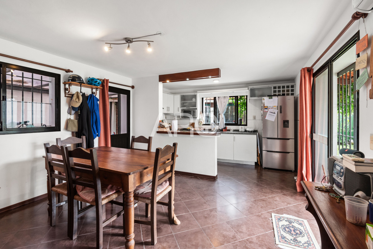 Casa ID.438 - Pinar Sur 4 dormitorios 4 baños