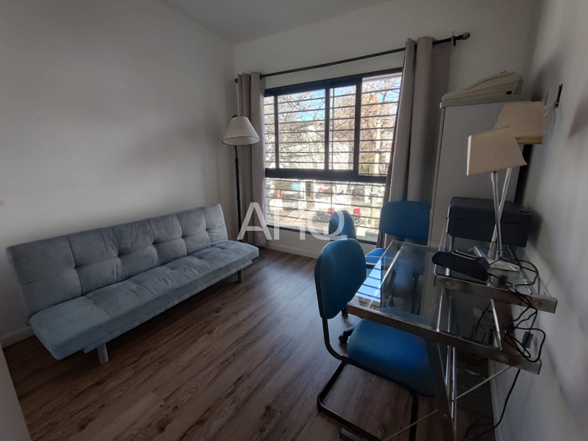 Casa ID.606 - 4 dormitorios y 4 baños en Pocitos