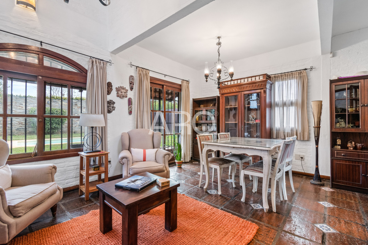 Casa ID.443 - Hermosa residencia a pasos de la Rambla