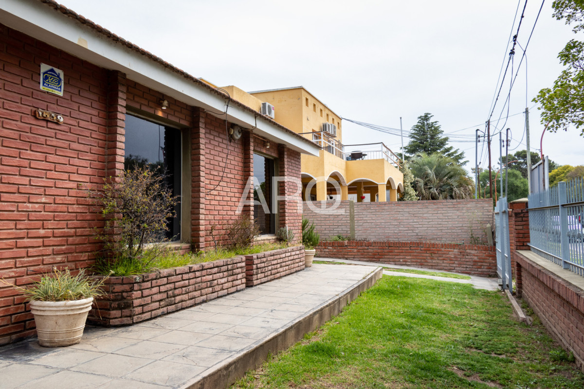 Casa ID.615 - Casa amplia en Santa Rita, Villa Carlos Paz, Argentina