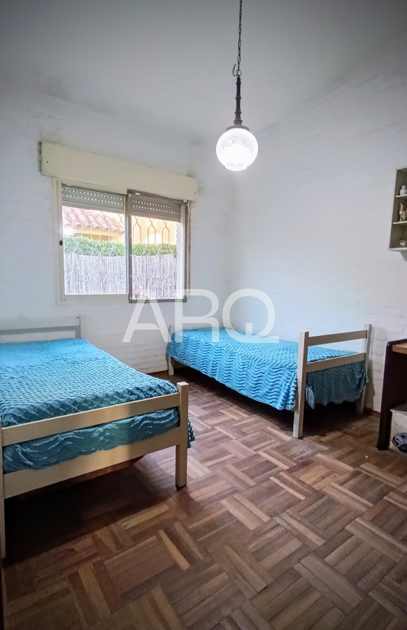 Casa ID.399 - Shangrila Sur 3 dormitorios 2 baños