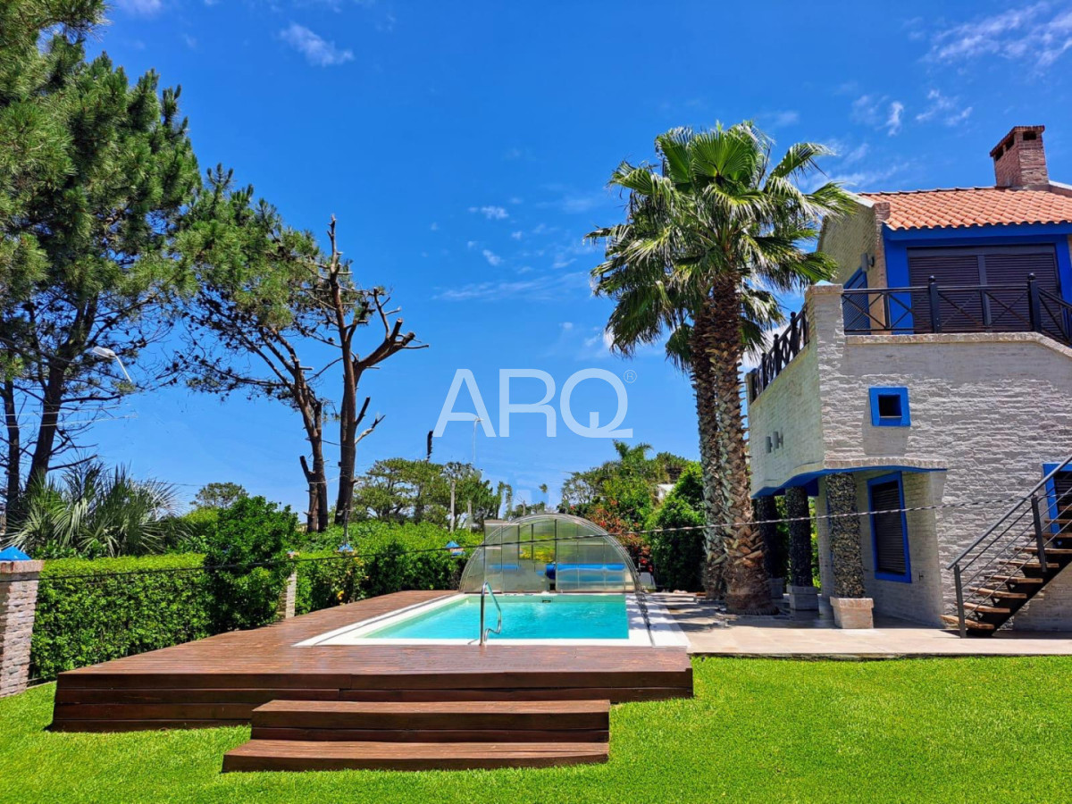 Casa ID.517 - Casa de construcción tradicional en balneario premium: vistas al mar, calidad de vida y oportunidad de inversión