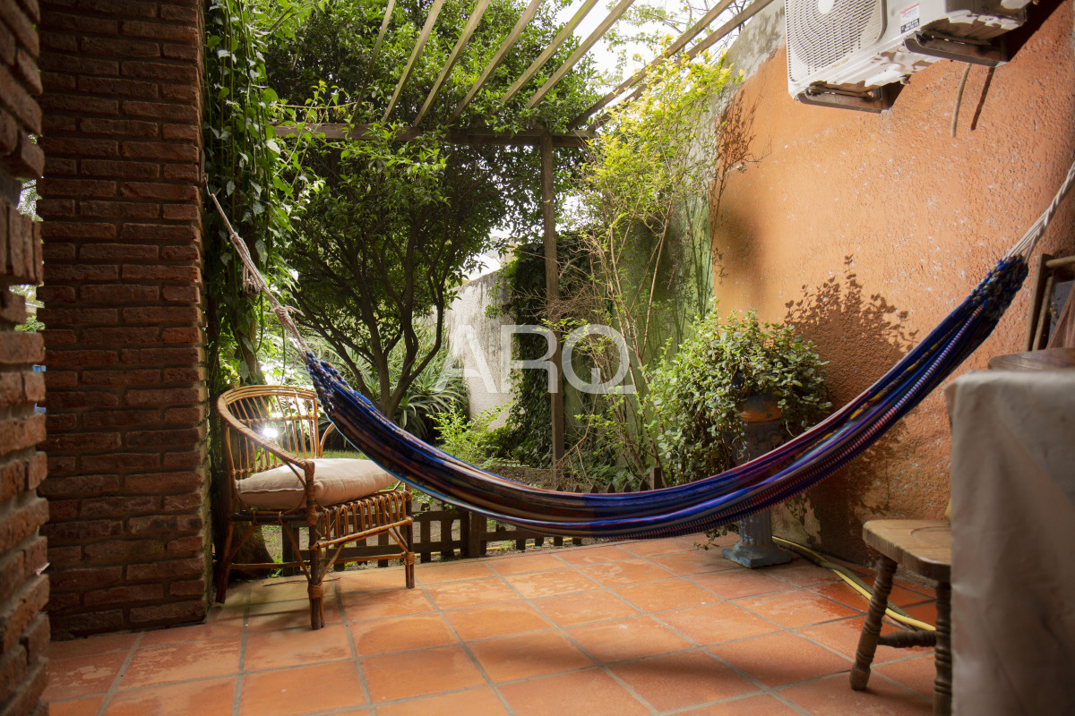 Casa ID.414 - 4 Dormitorios 3 Baños, El pinar Viva el Sueño: La Casa Ideal para su Familia en un Entorno Seguro y Acogedor