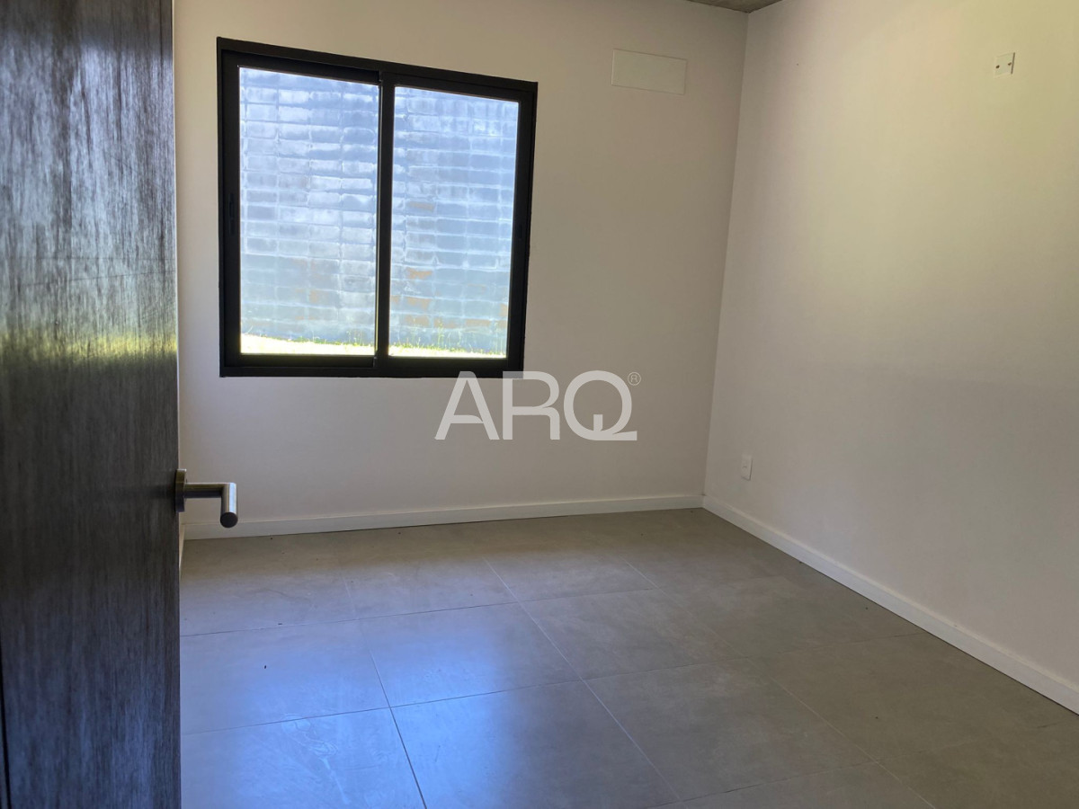 Casa ID.652 - Venta Casa 3 Dormitorios En Punta Colorada