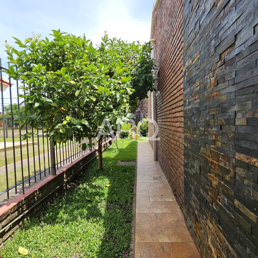 Casa ID.573 - 3 dormitorios y 2 baños en Shangrilá