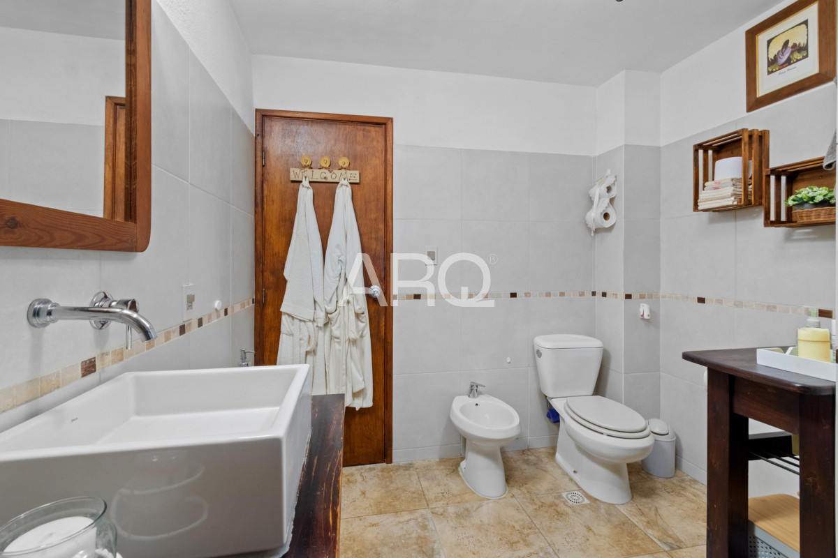 Casa ID.305 - Venta Pinar Sur 4 dorm con piscina