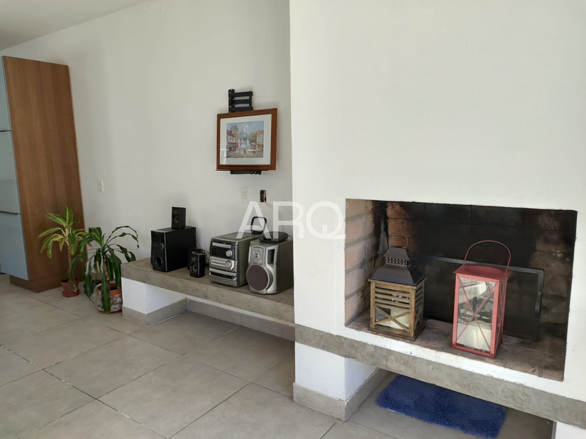 Casa ID.606 - 4 dormitorios y 4 baños en Pocitos