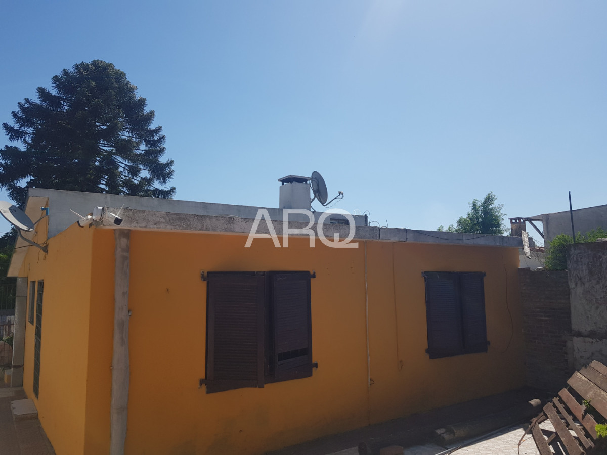 Casa ID.515 - Casa 2 Dorm, Barbacoa, Cochera en barrio Colón