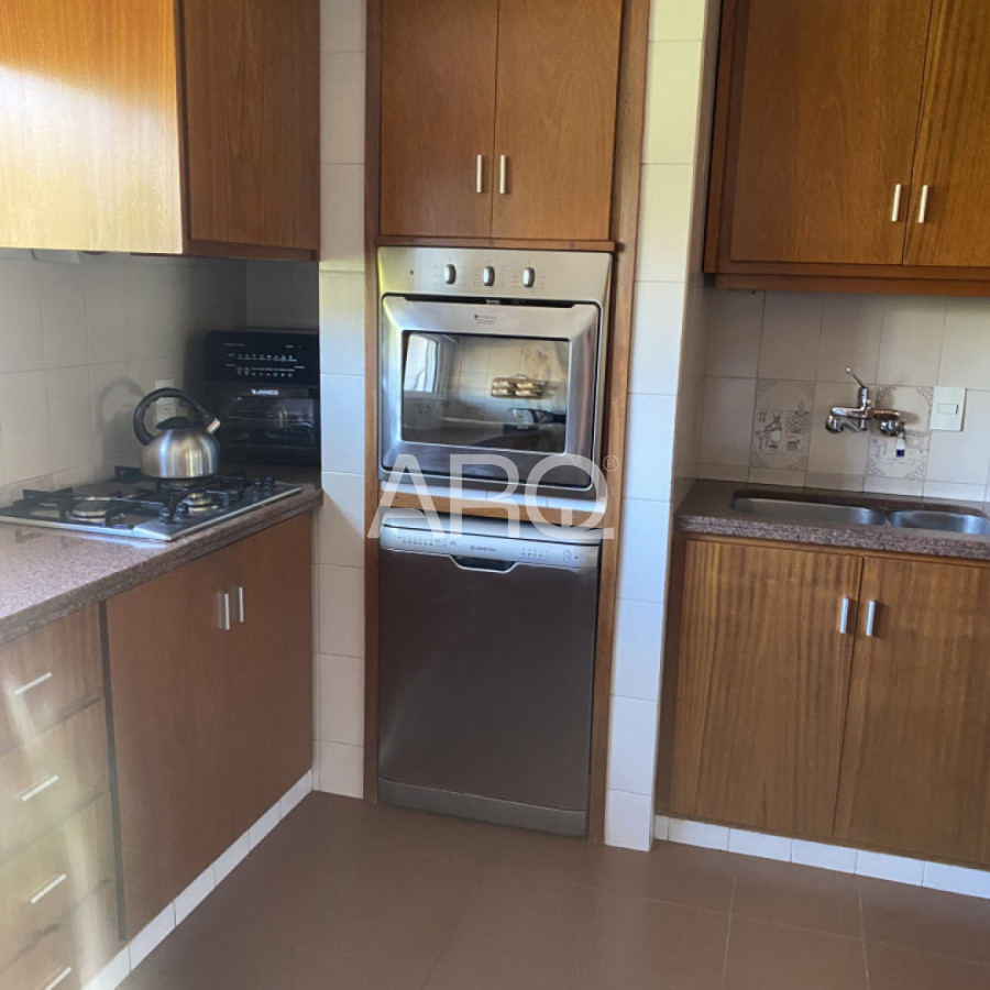 Casa ID.573 - 3 dormitorios y 2 baños en Shangrilá