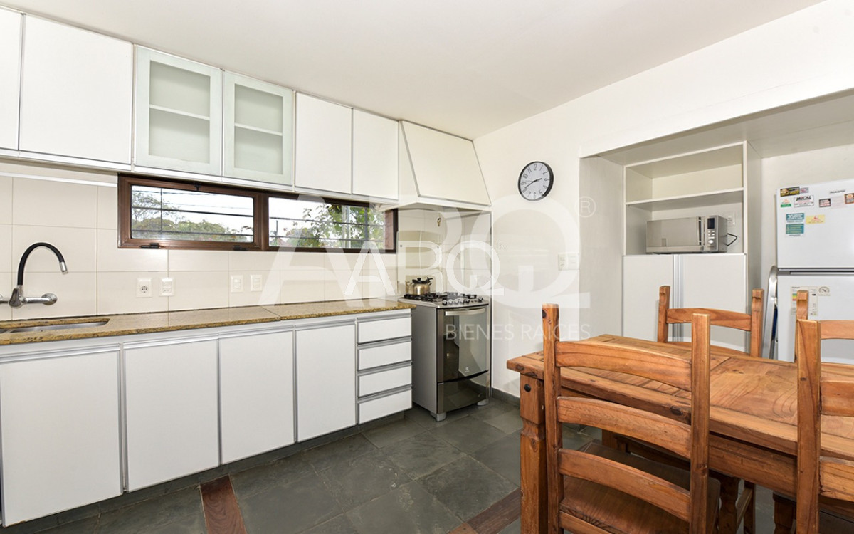 Casa ID.713 - Casa Pinar sur 4 dormitorios , calefacción, piscina