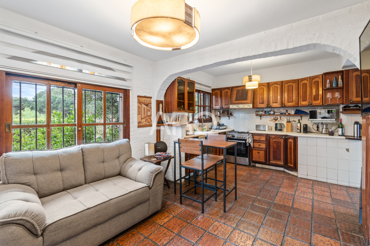 Casa ID.443 - Hermosa residencia a pasos de la Rambla