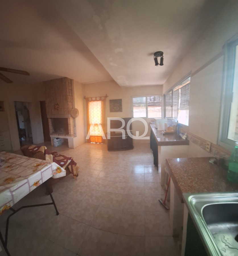 Casa ID.298 - Casa La Floresta 3 dormitorios 2 baños a pasos del mar!!