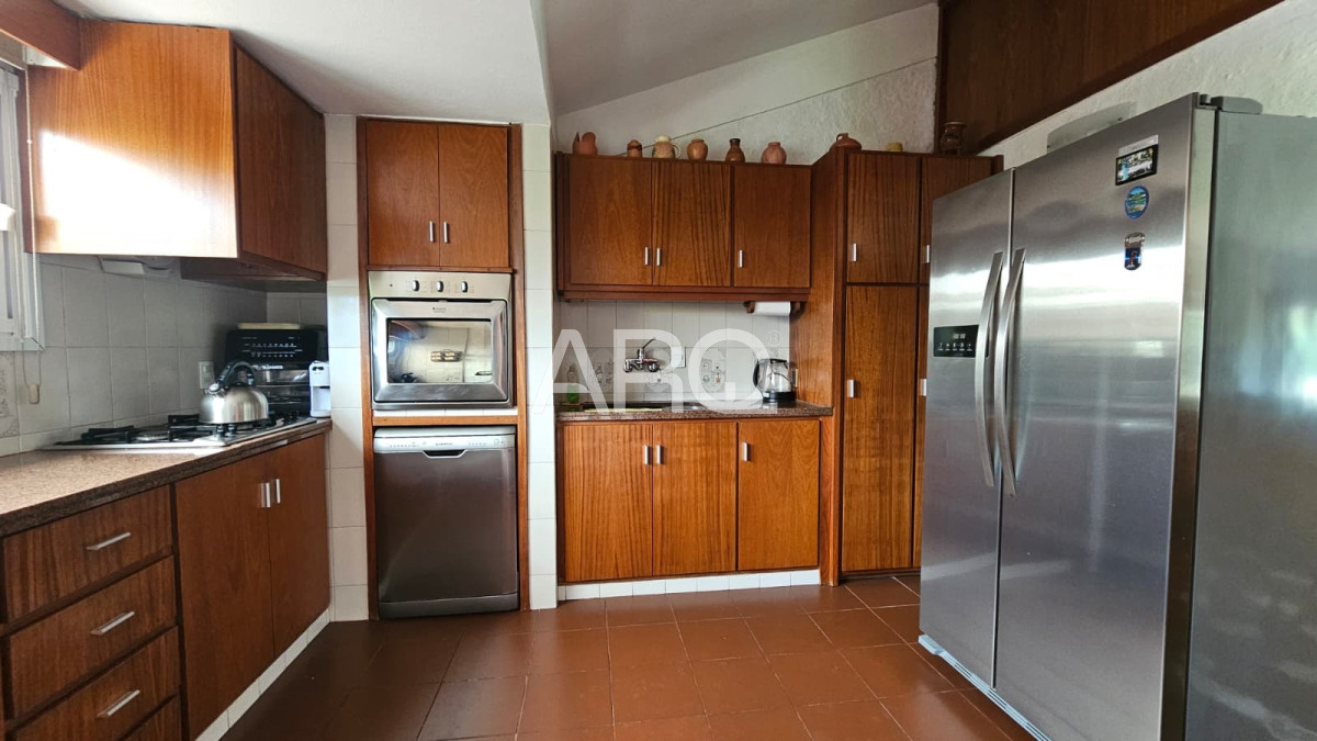 Casa ID.564 - 3 dormitorios y 2 baños en San José de Carrasco