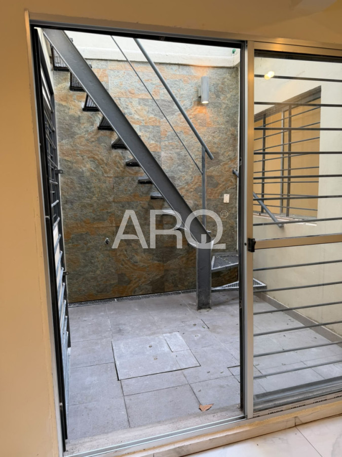Casa ID.705 - HERMOSO PADRÓN ÚNICO TOTALMENTE RECICLADO, A ESTRENAR!!!