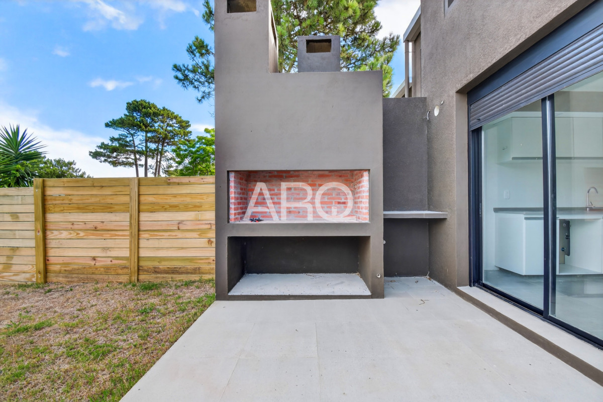 Casa ID.536 - 3 dormitorios en Parque de Solymar en PH