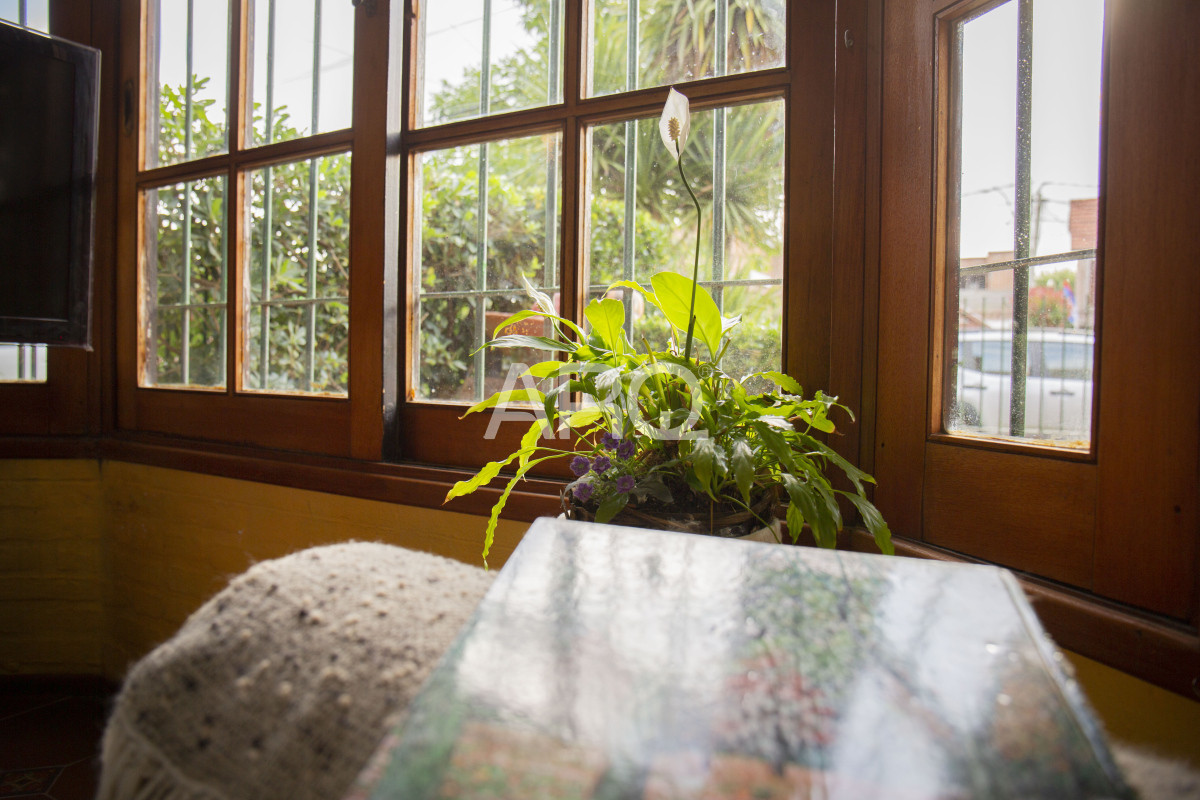 Casa ID.414 - 4 Dormitorios 3 Baños, El pinar Viva el Sueño: La Casa Ideal para su Familia en un Entorno Seguro y Acogedor