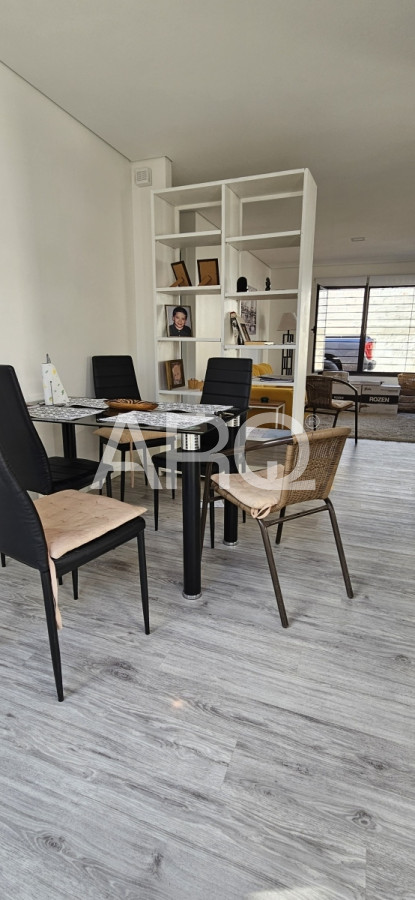 Casa ID.324 - HERMOSO PH EN MEDANOS DE SOLYMAR, 2 DORM, 2BAÑOS COMPLETOS,1 EN SUITE