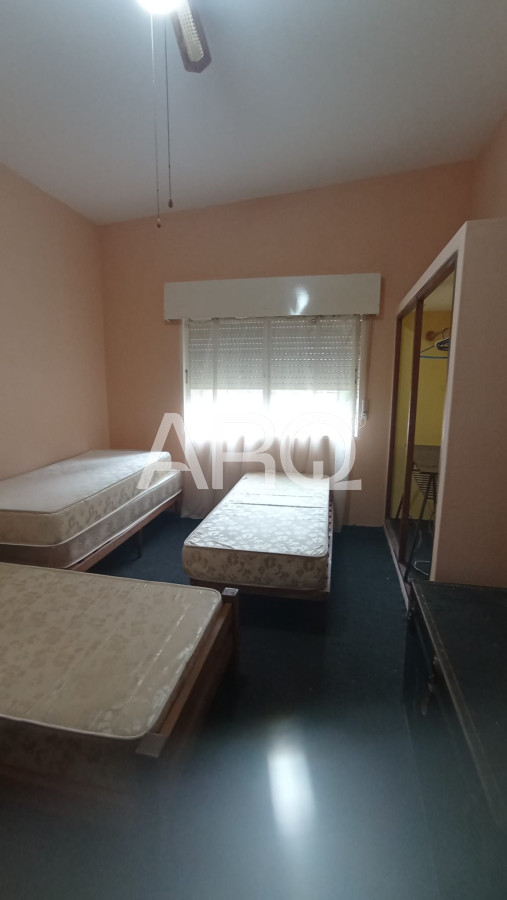 Casa ID.409 - Casa Tradicional en Piriápolis: Amplia, Cálida y Bien Ubicada
