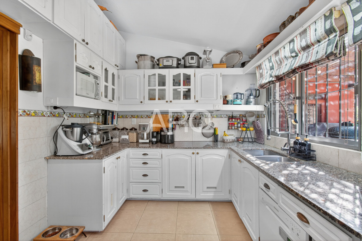 Casa ID.487 - Pinar sur, 3 dormitorios 4 baños, piscina