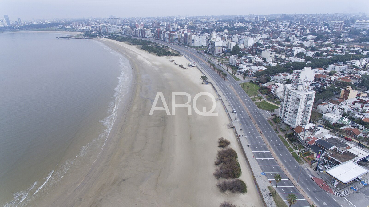 Casa ID.359 - Atencion inversores Malvin proximo a Rambla!!!