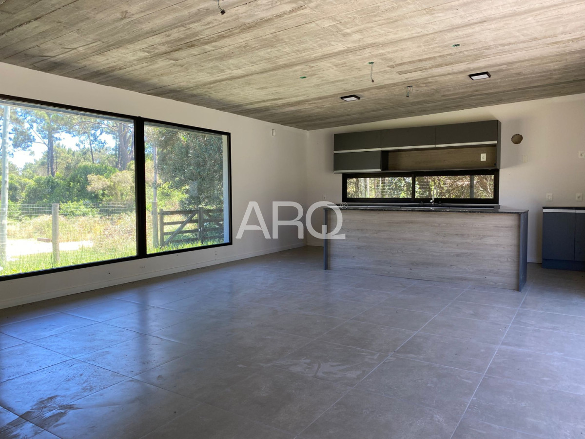 Casa ID.652 - Venta Casa 3 Dormitorios En Punta Colorada