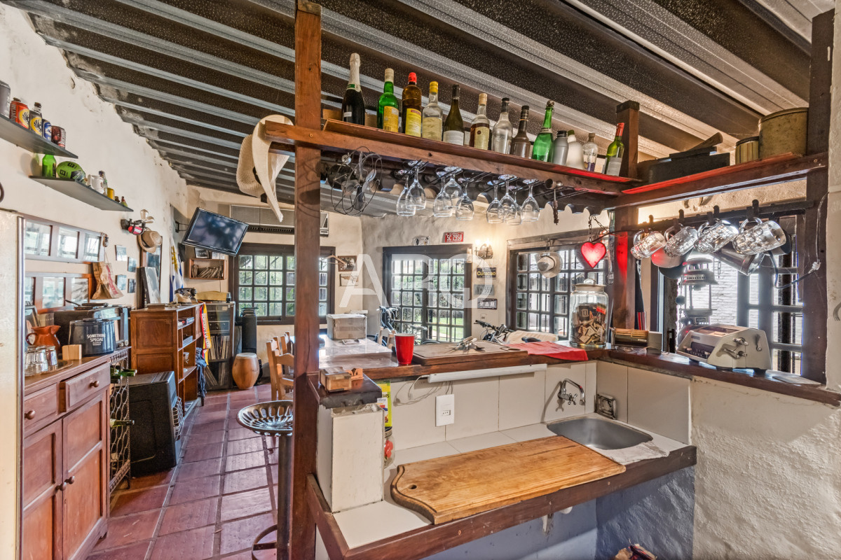 Casa ID.443 - Hermosa residencia a pasos de la Rambla
