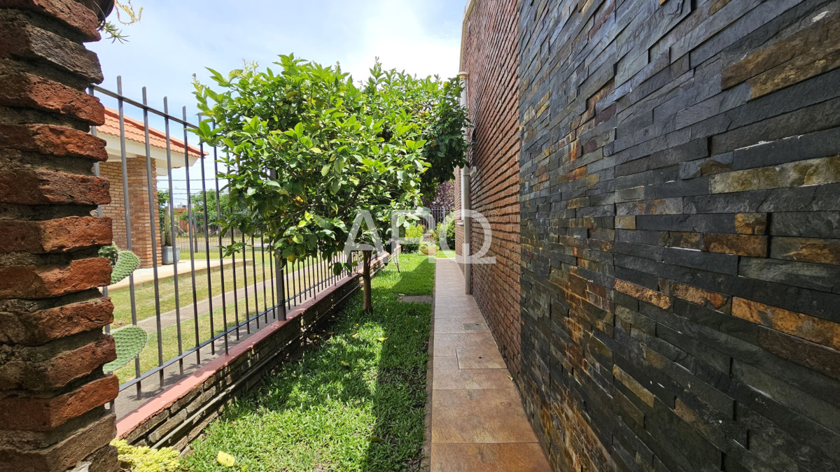 Casa ID.564 - 3 dormitorios y 2 baños en San José de Carrasco