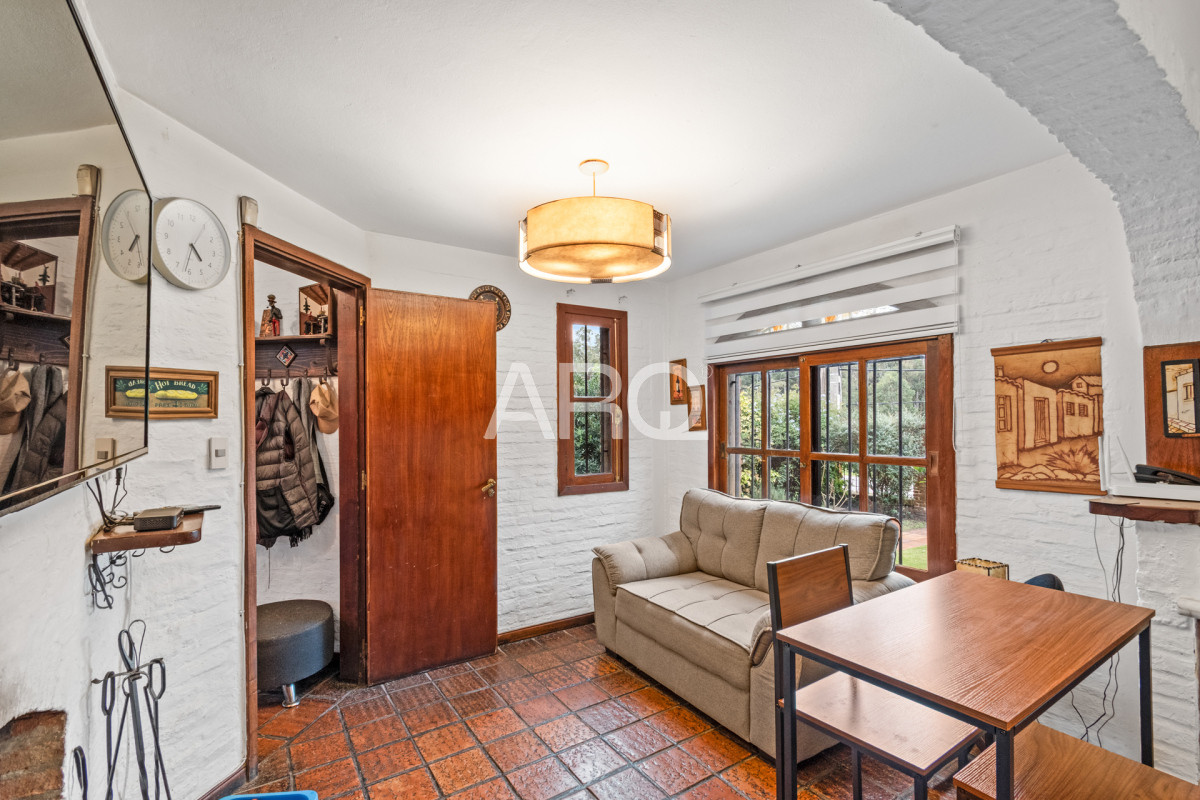 Casa ID.443 - Hermosa residencia a pasos de la Rambla