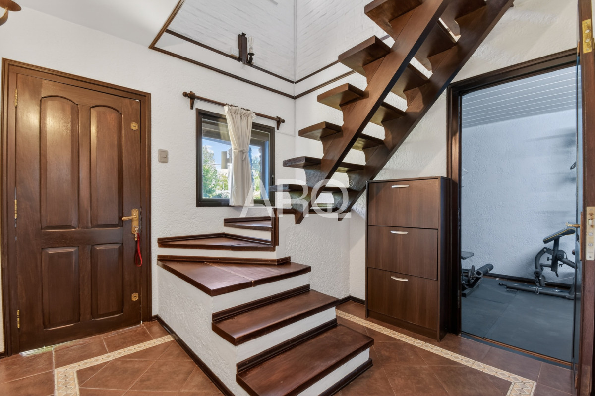 Casa ID.517 - Casa de construcción tradicional en balneario premium: vistas al mar, calidad de vida y oportunidad de inversión