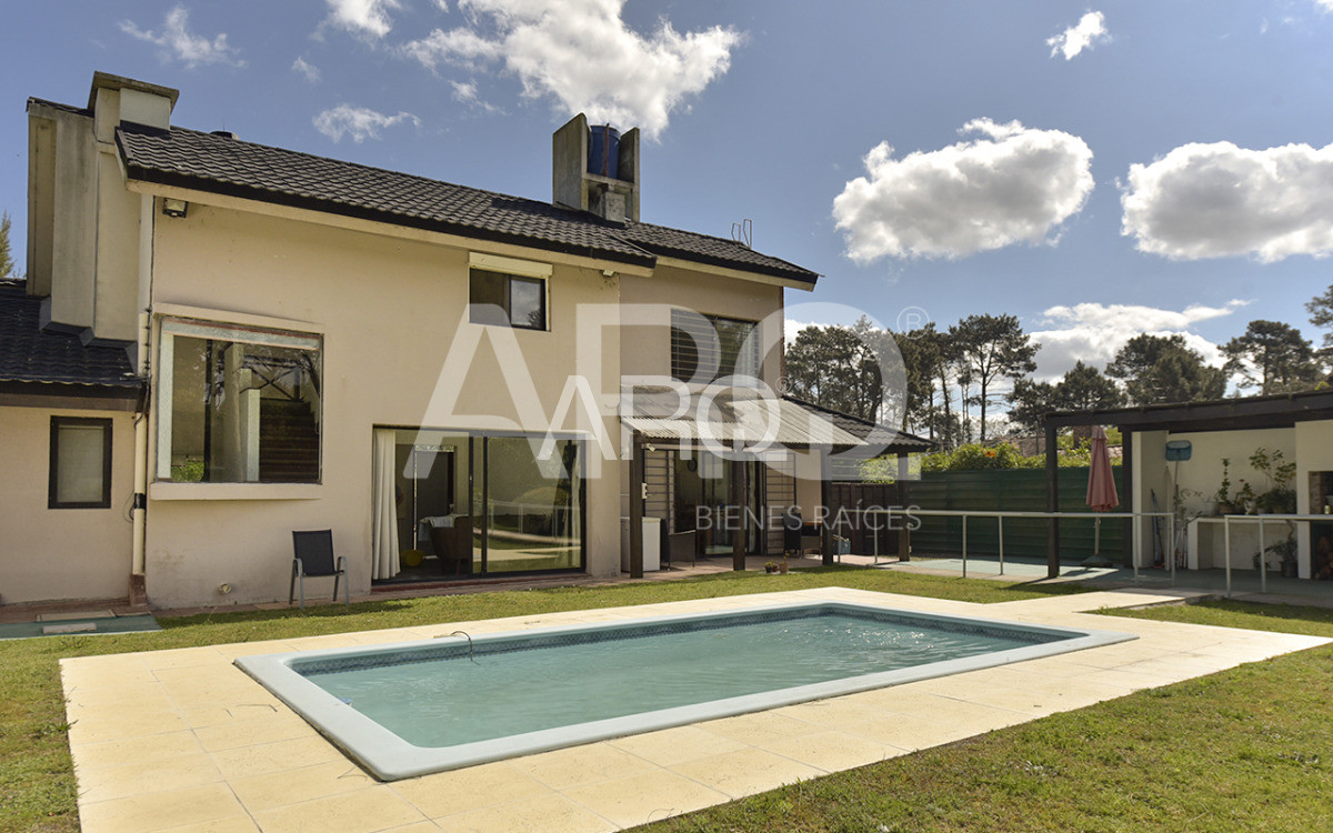 Casa ID.485 - Casa Pinar sur 3 dormitorios, servicio y piscina