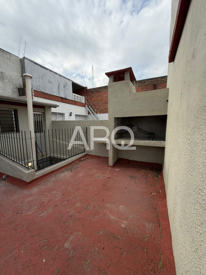 Casa ID.705 - HERMOSO PADRÓN ÚNICO TOTALMENTE RECICLADO, A ESTRENAR!!!