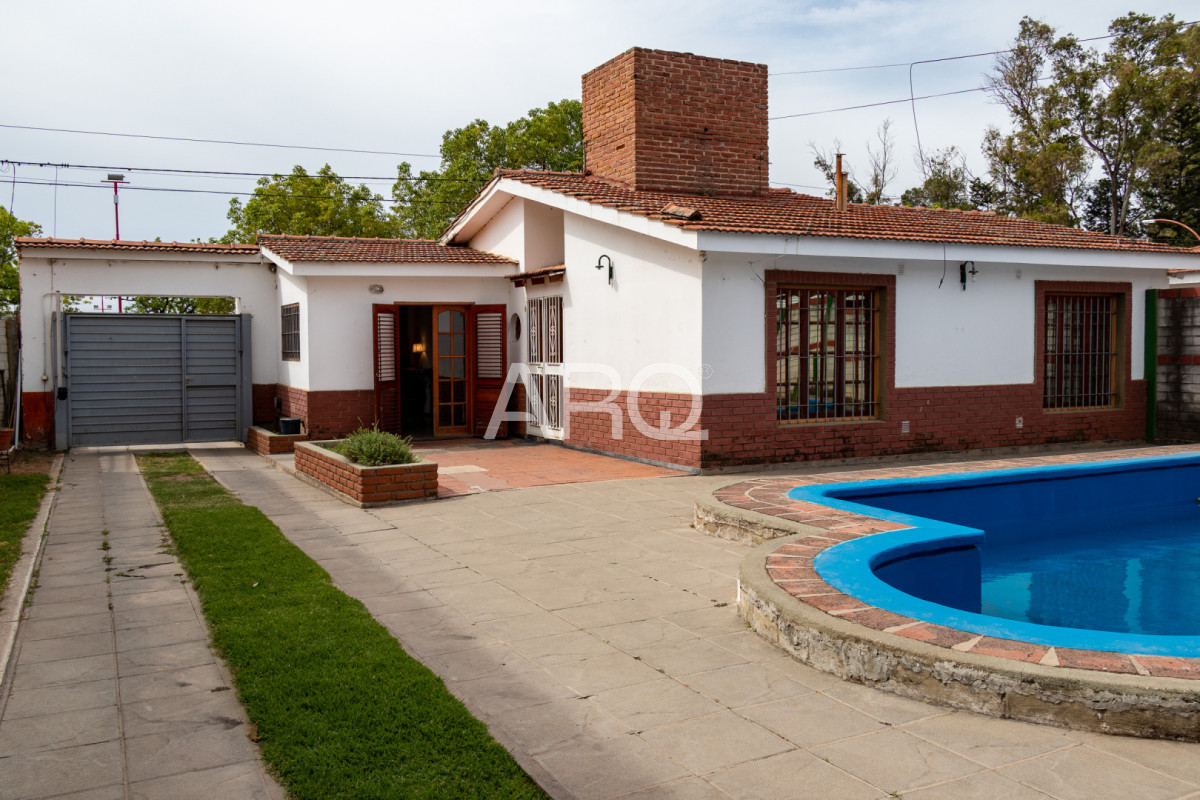 Casa ID.615 - Casa amplia en Santa Rita, Villa Carlos Paz, Argentina