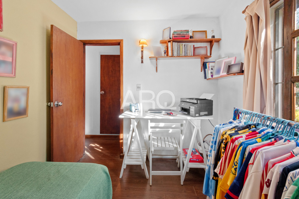 Casa ID.305 - Venta Pinar Sur 4 dorm con piscina