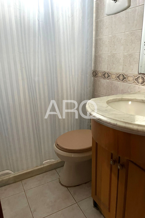 Casa ID.414 - 4 Dormitorios 3 Baños, El pinar Viva el Sueño: La Casa Ideal para su Familia en un Entorno Seguro y Acogedor