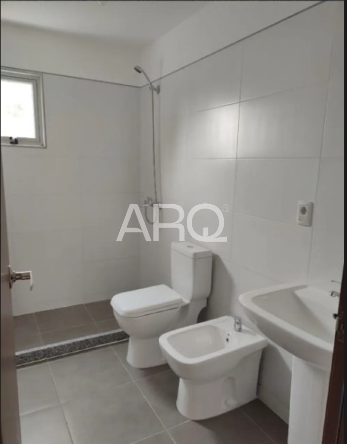 Casa ID.567 - Alquiler de 3 dormitorios y 2 baños en ph en Ciudad de la Costa
