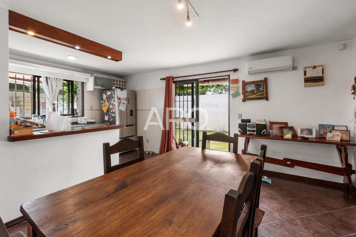 Casa ID.438 - Pinar Sur 4 dormitorios 4 baños