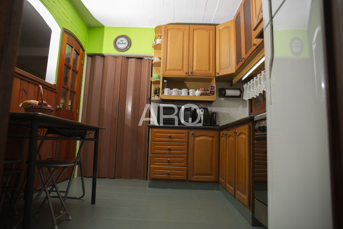 Casa ID.414 - 4 Dormitorios 3 Baños, El pinar Viva el Sueño: La Casa Ideal para su Familia en un Entorno Seguro y Acogedor