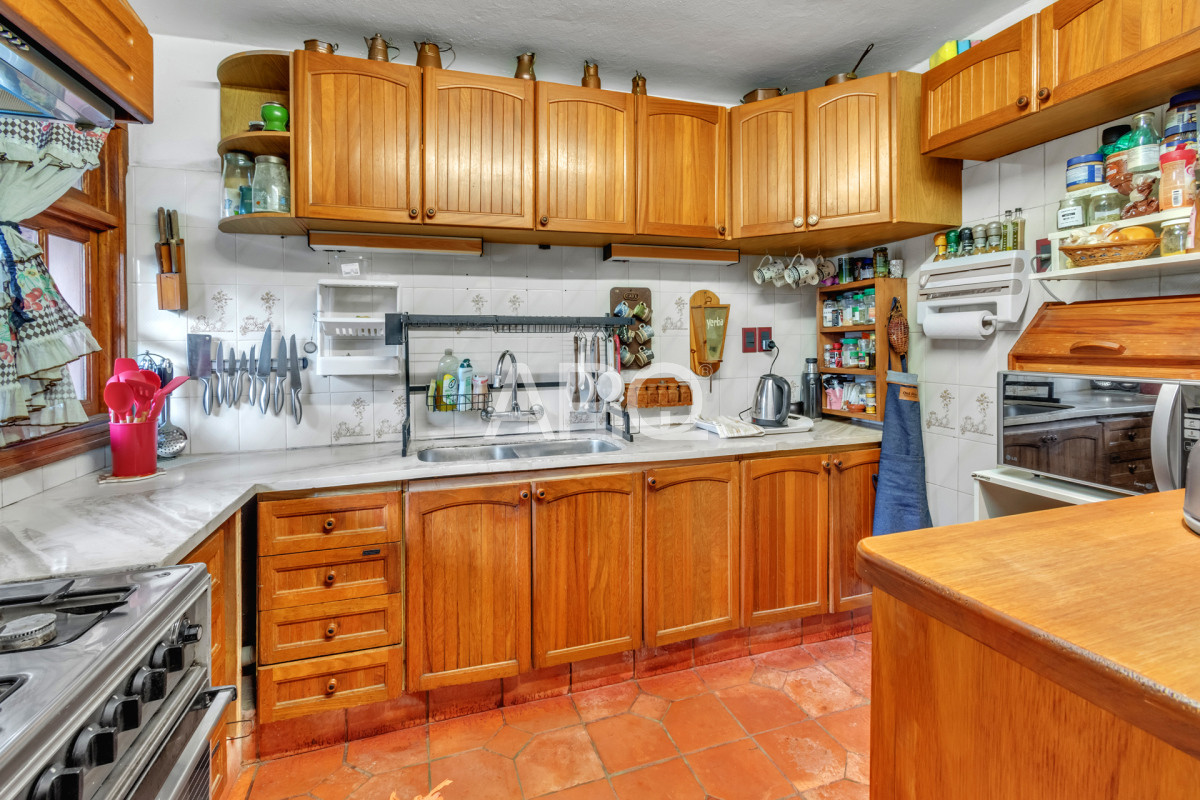 Casa ID.398 - Pinar Sur zona comercial 2 dormitorios y servicio