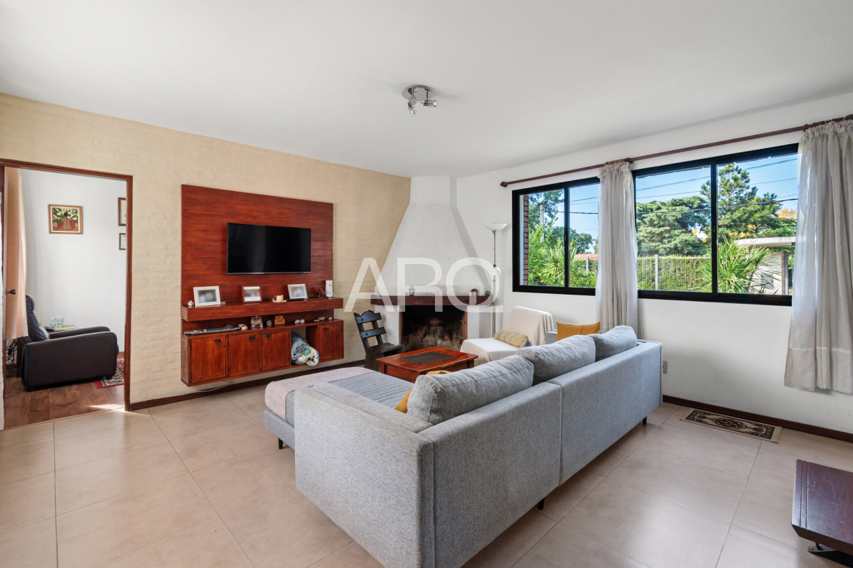 Casa ID.438 - Pinar Sur 4 dormitorios 4 baños