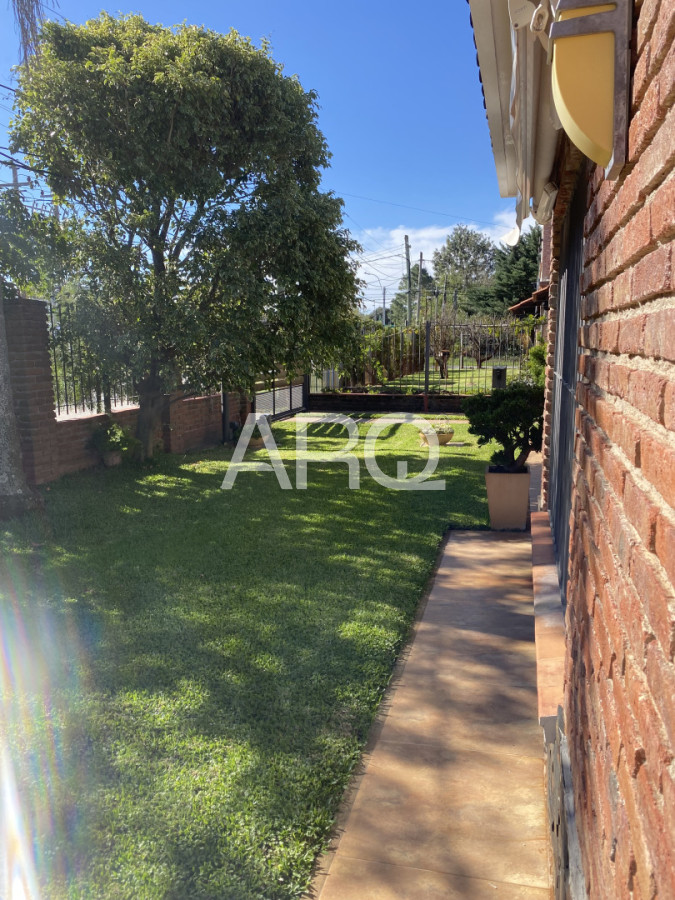 Casa ID.564 - 3 dormitorios y 2 baños en San José de Carrasco